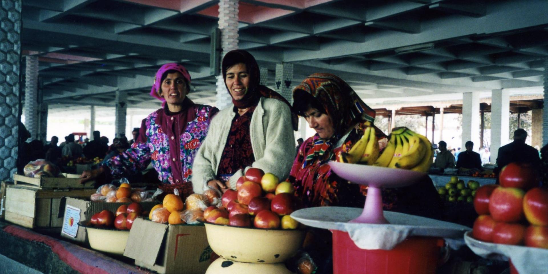 Uzbek women