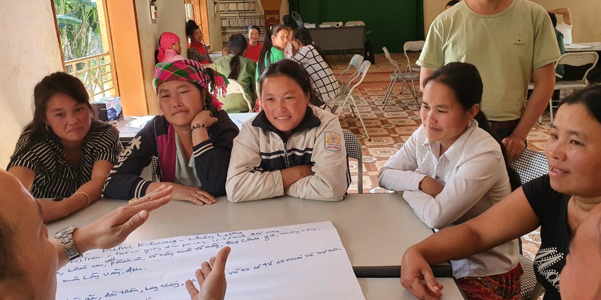 Training on genetic selection and breeding, 5 November 2020 in Buom Khoang village, Chieng Luong Commune, Son La Province, Vietnam. Photo: ILRI.