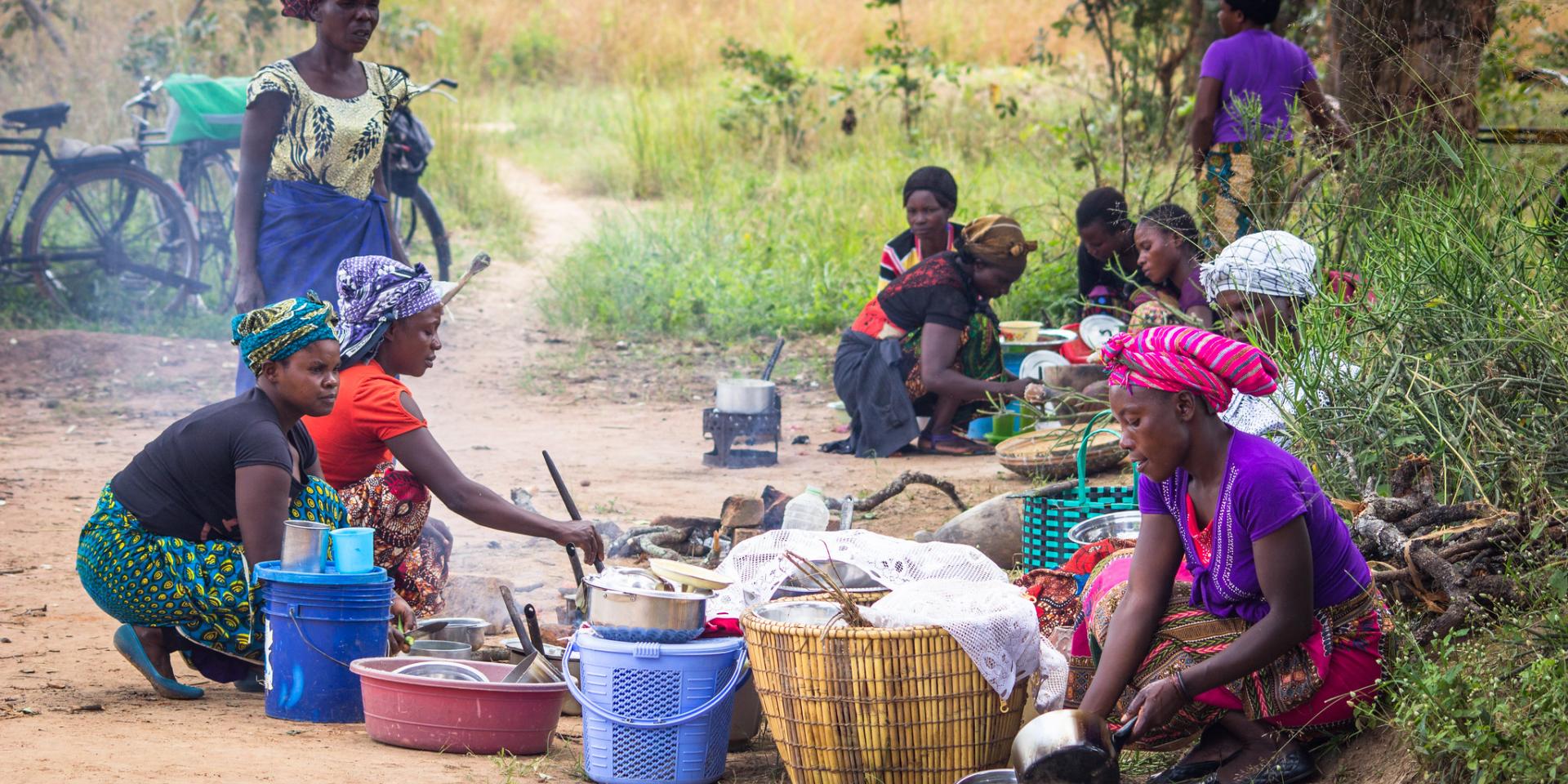 Women in Zambia_CIFOR