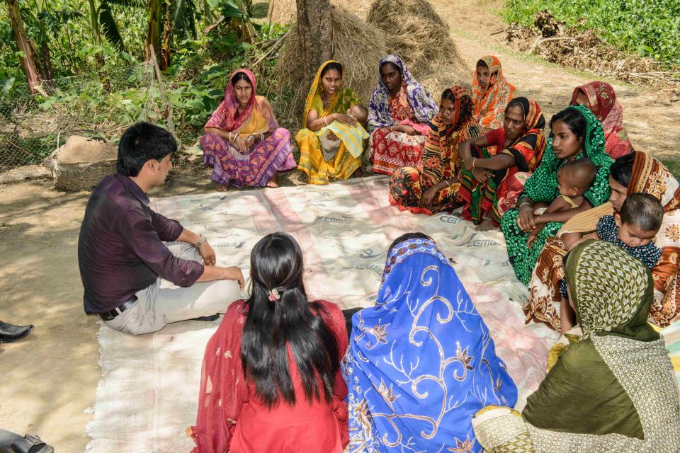 Group discussion on nutrition in Bangladesh