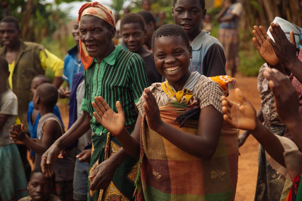 Photo of women farmers clapping