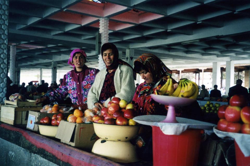 Uzbek women